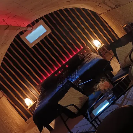 De La Libaudiere Love hôtel Mayet